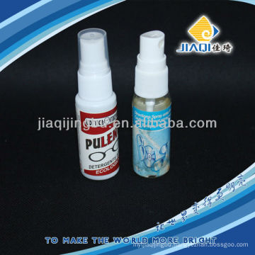 water spray lens cleaner with plastic bottle